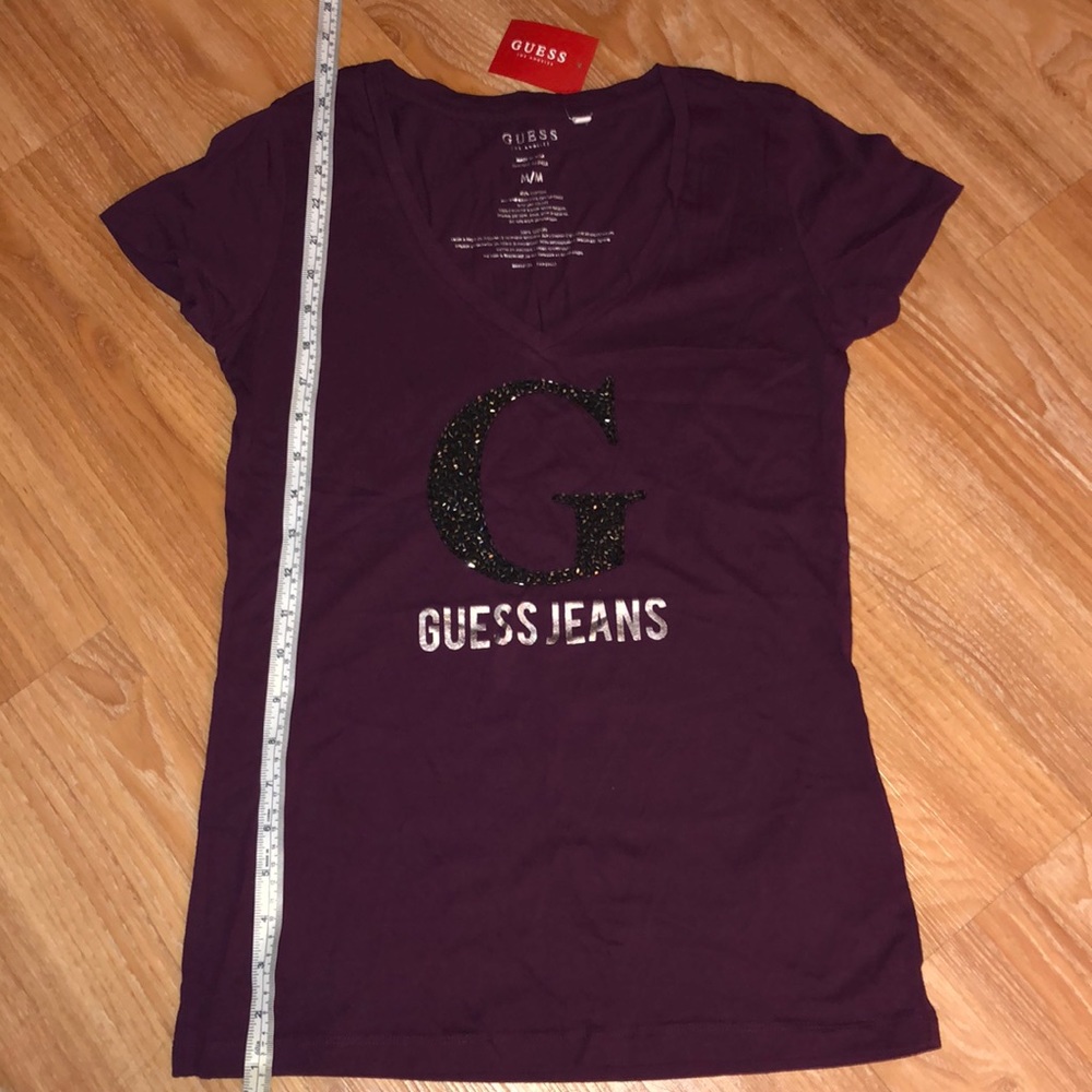 Guess T- shirt 💜